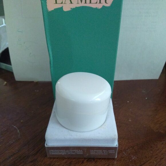 La Mer Other - 1 Oz La Mer Moisturizing Cream